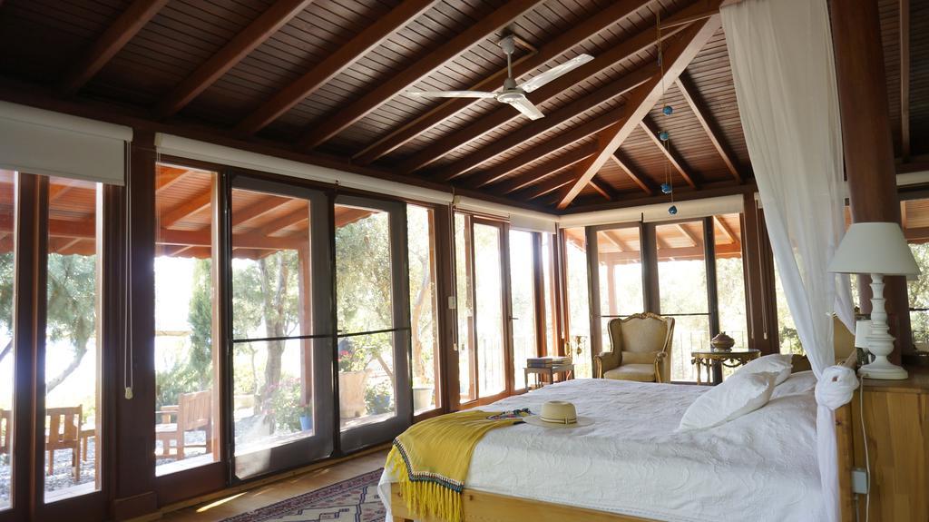 Bozburun Yacht Club Hotel Room photo